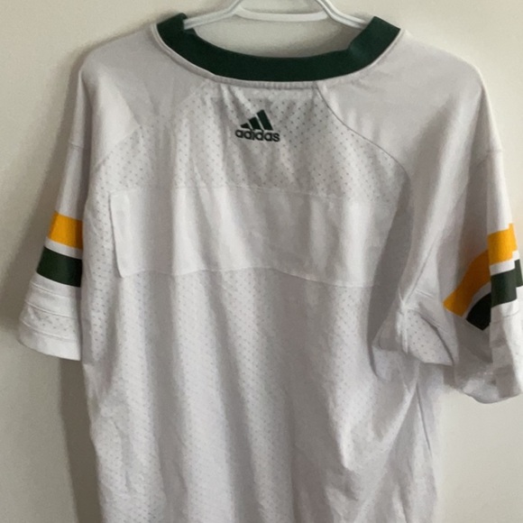 Adidas Green and White Jersey for Sports Enthusiasts - Picture 5 of 5